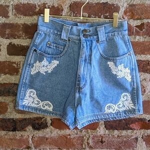 90's Vintage Chazzz by Charles Ghailian Size 9 Blue Jean Shorts‎ w/ Lace Accent